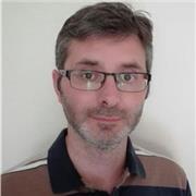 Profesor experimentado en diversas materias de humanidades y lenguas